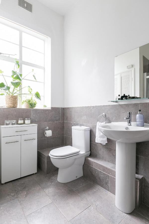 Chic 1 Bedroom Apartment In Bloomsbury, Sleeps 4 London Luaran gambar